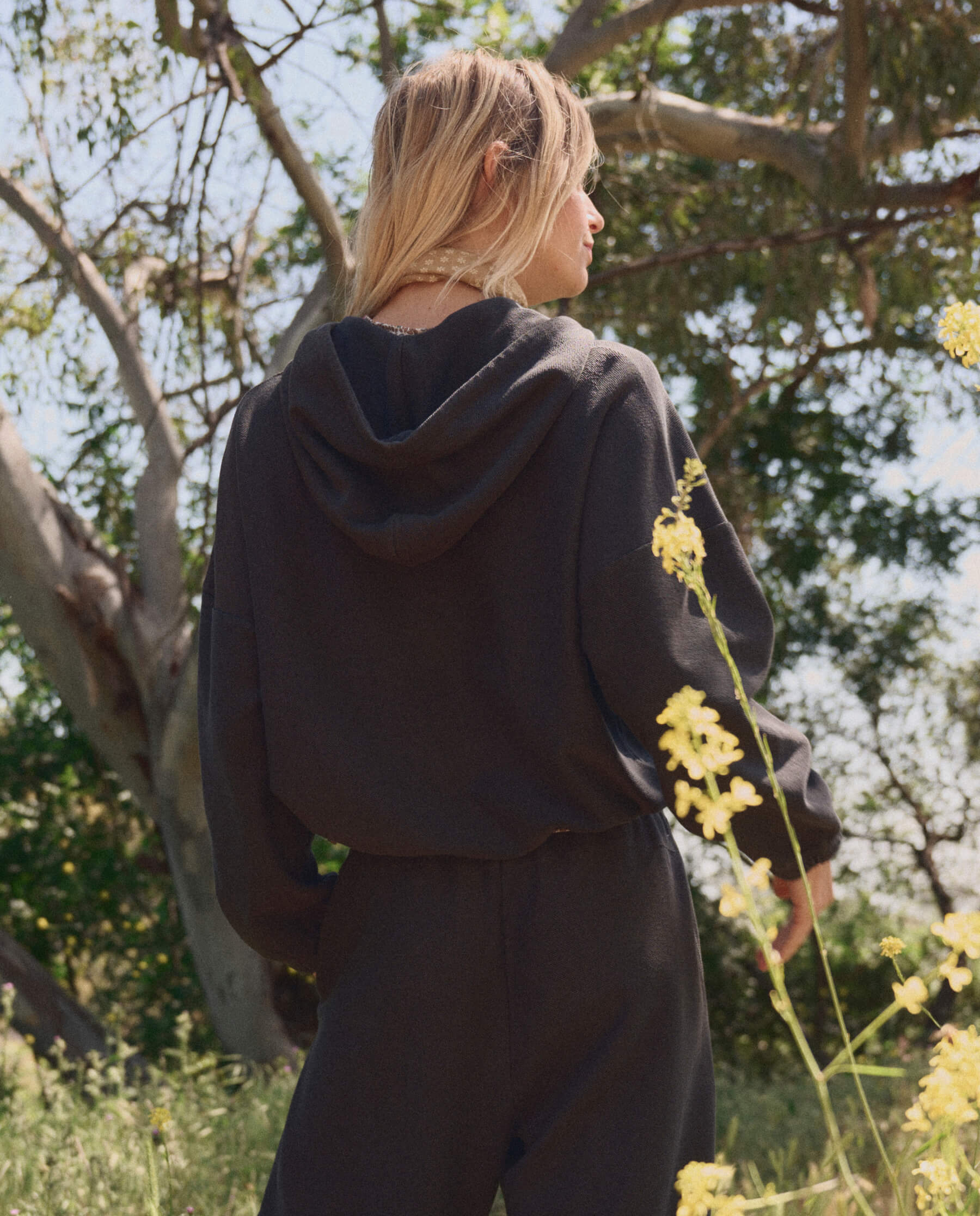 The Basecamp Pullover. -- Washed Black - Image 4