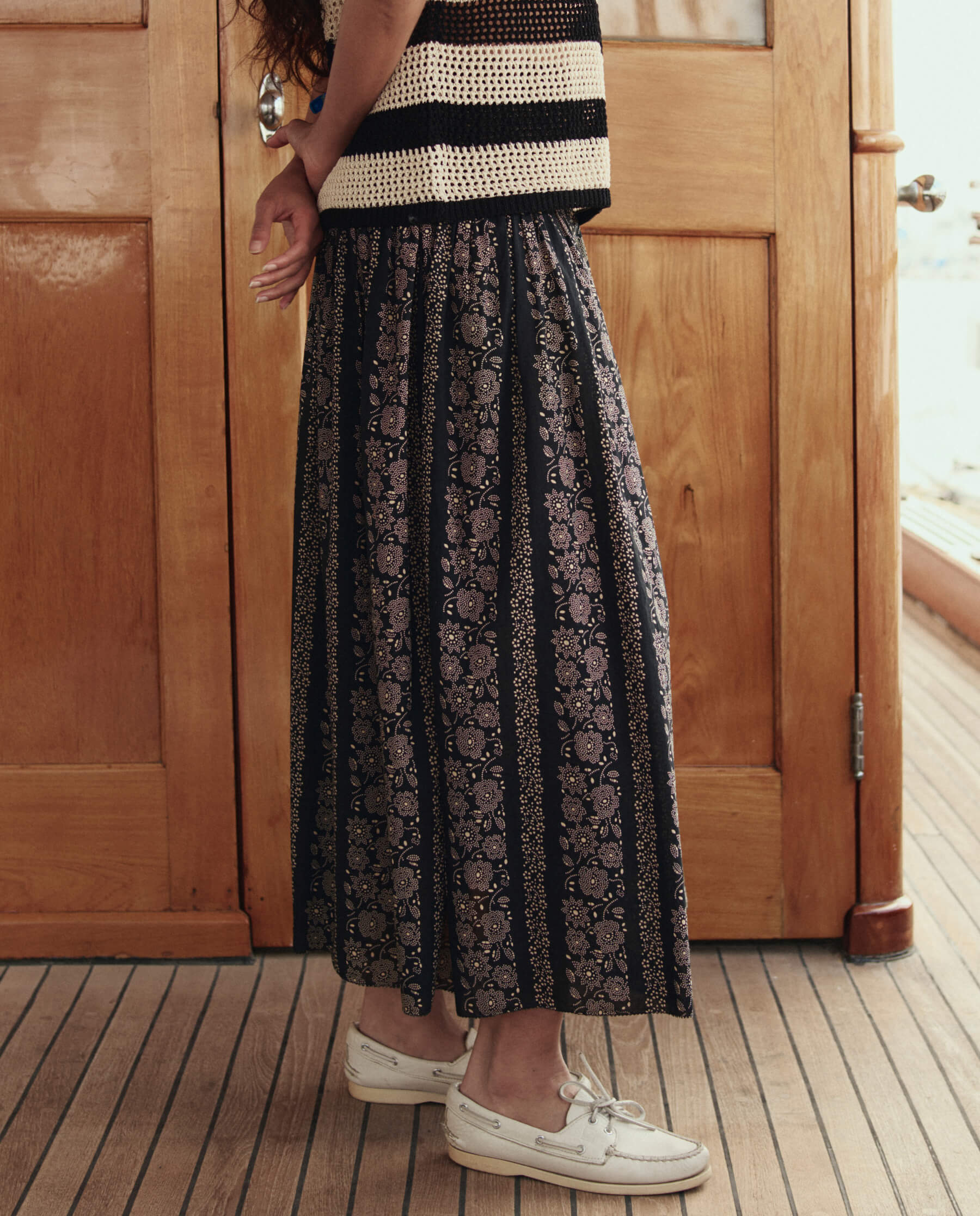 The Canary Skirt. -- Black And Cream Token Floral - Image 2
