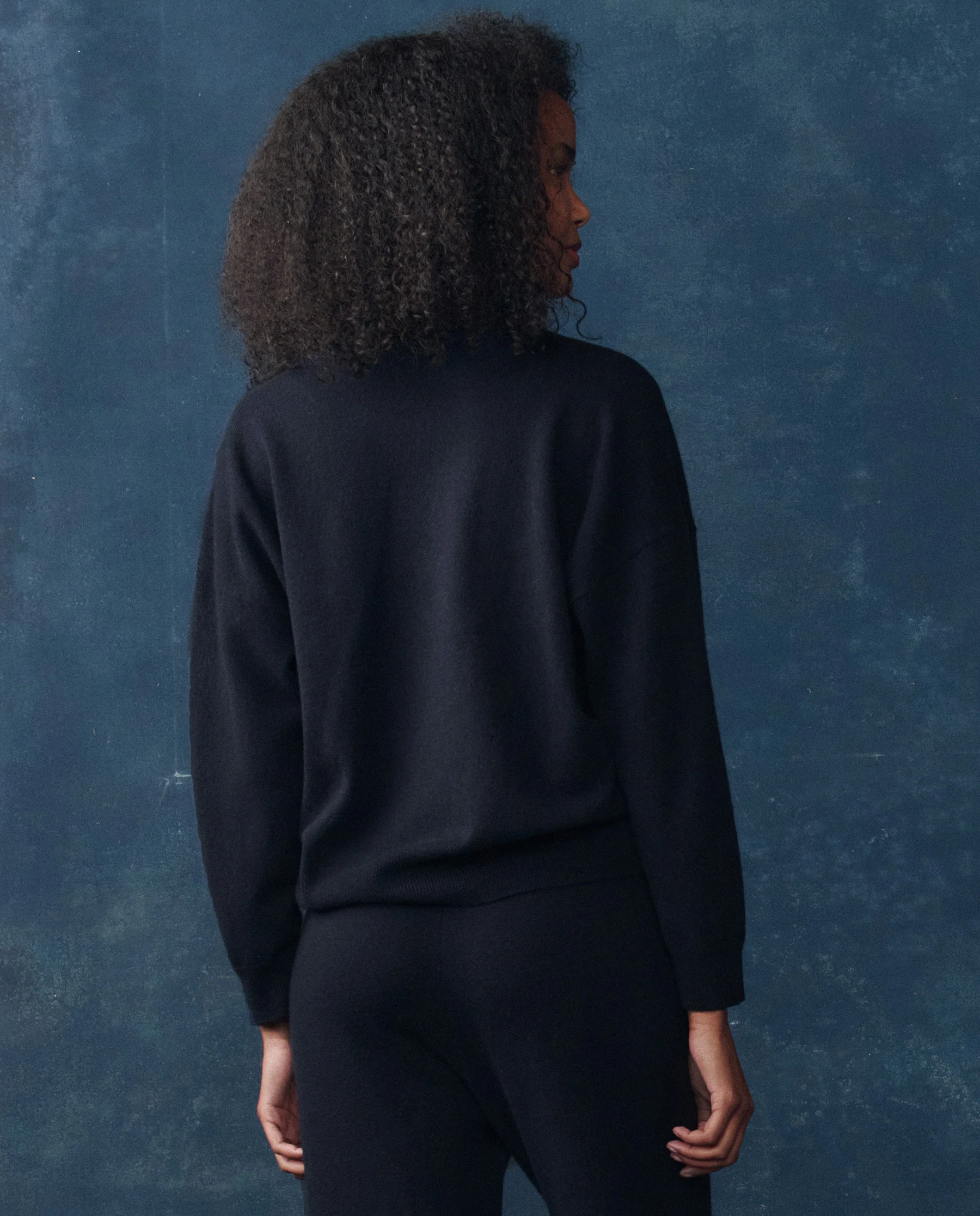 The Cashmere Crew. -- Navy - Image 2
