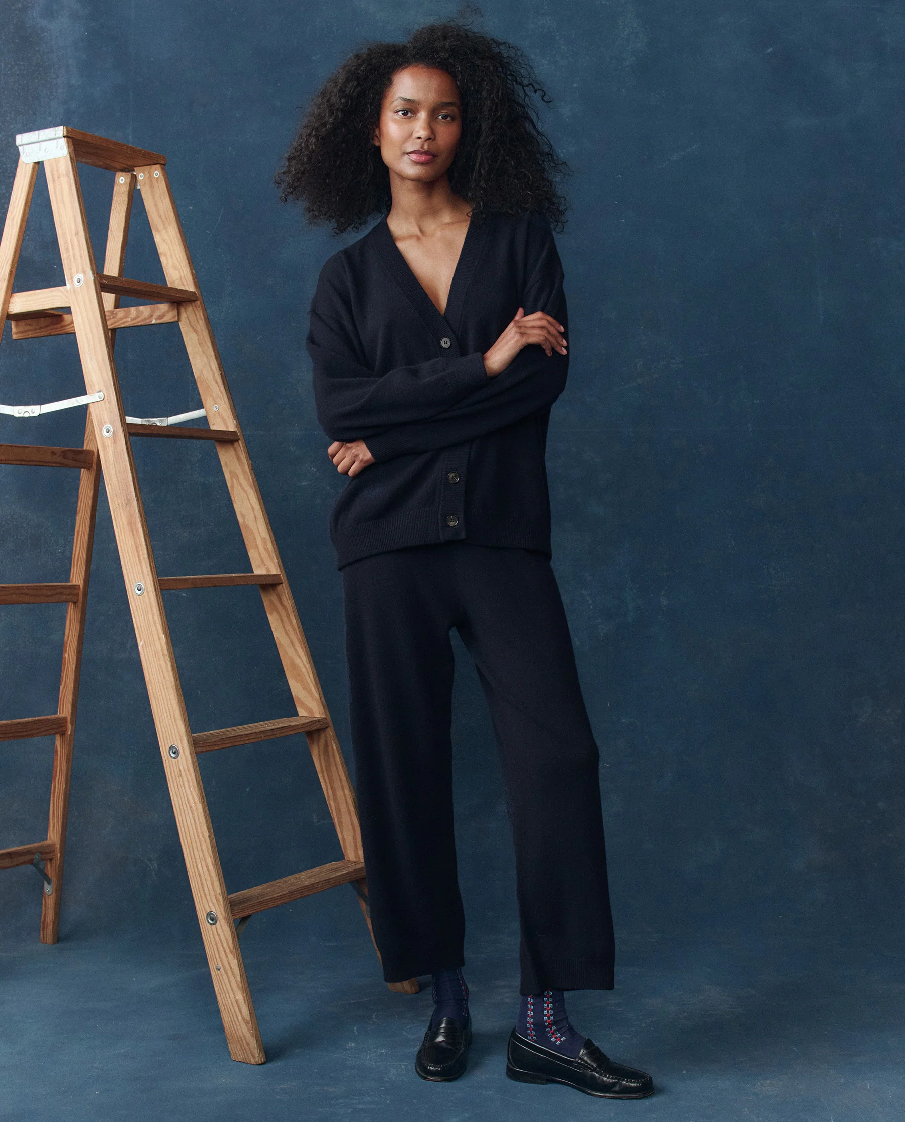 The Cashmere Slouch Cardigan. -- Navy - Image 4