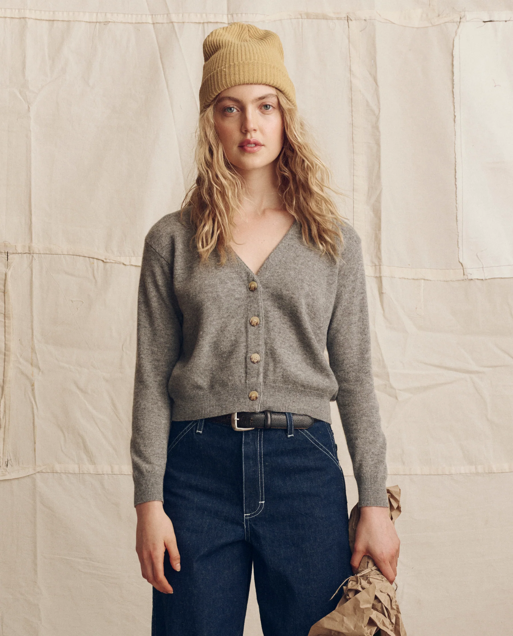 The Cashmere Tiny V Neck Cardigan. -- Heather Grey - Image 3