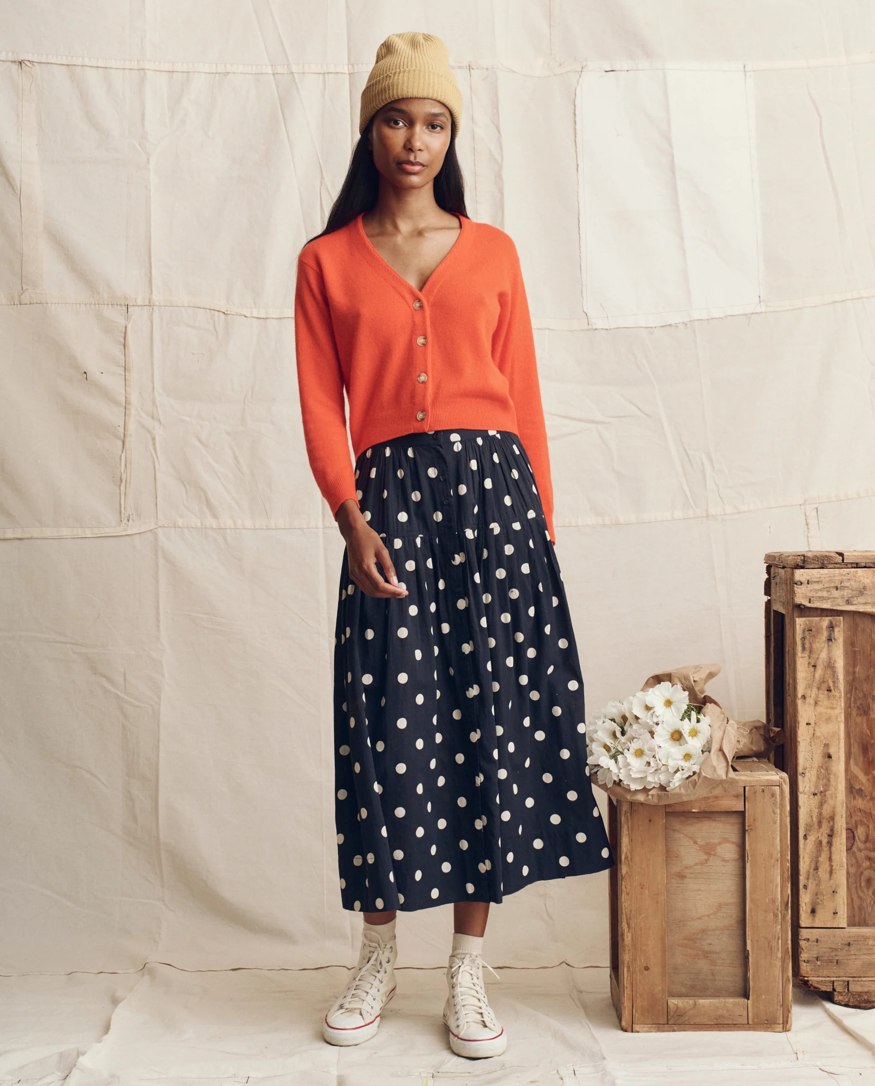 The Cashmere Tiny V Neck Cardigan. -- Hot Orange - Image 4