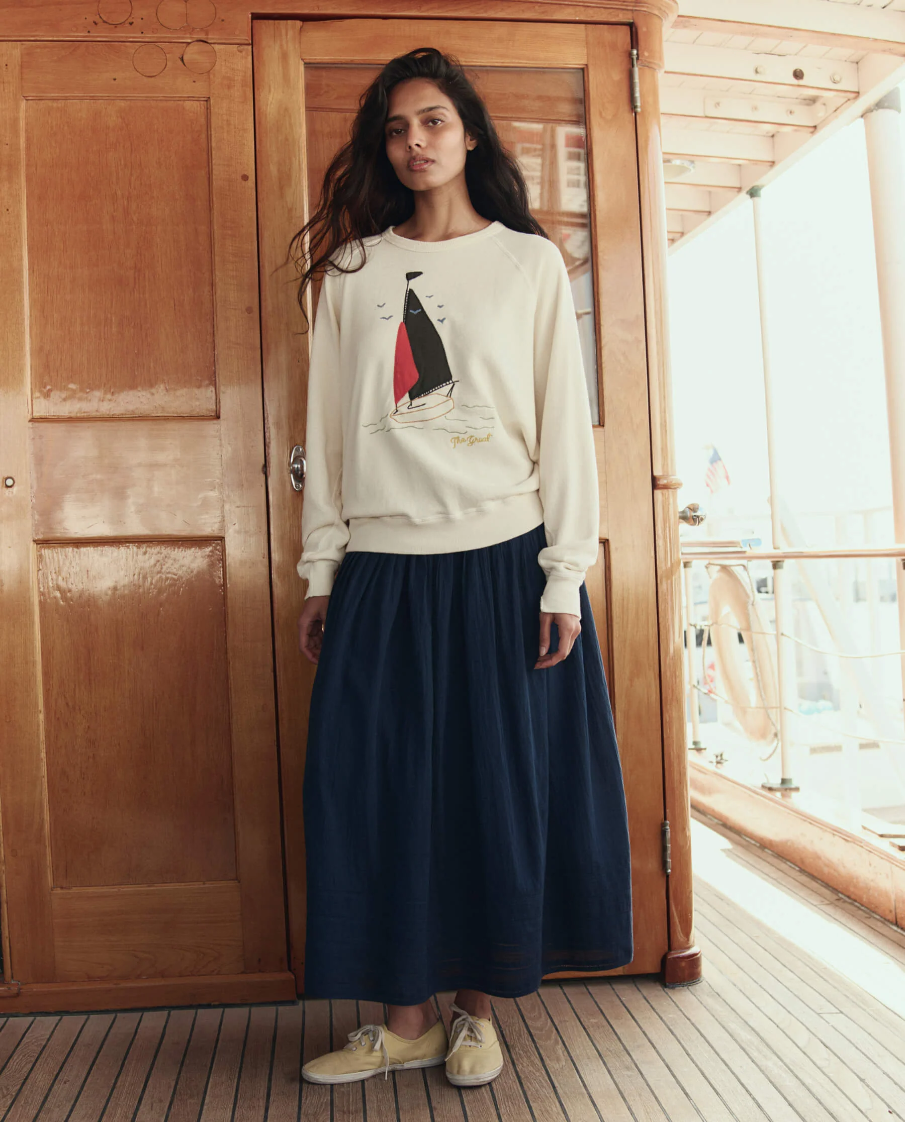 The College Sweatshirt w/ Sailing Boat Applique. -- Washed White - Image 5