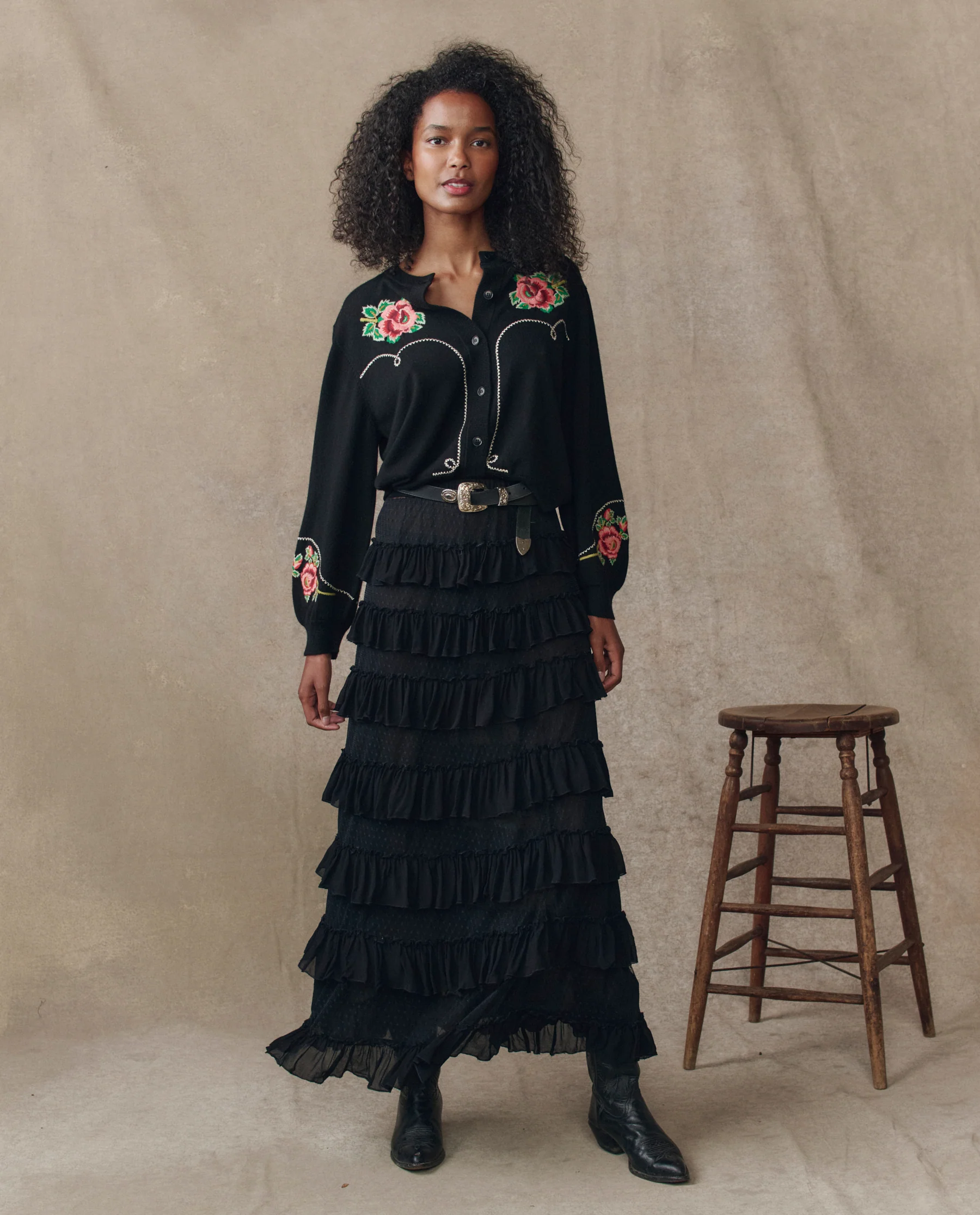 The Heirloom Rose Western Cardigan. -- Black - Image 4
