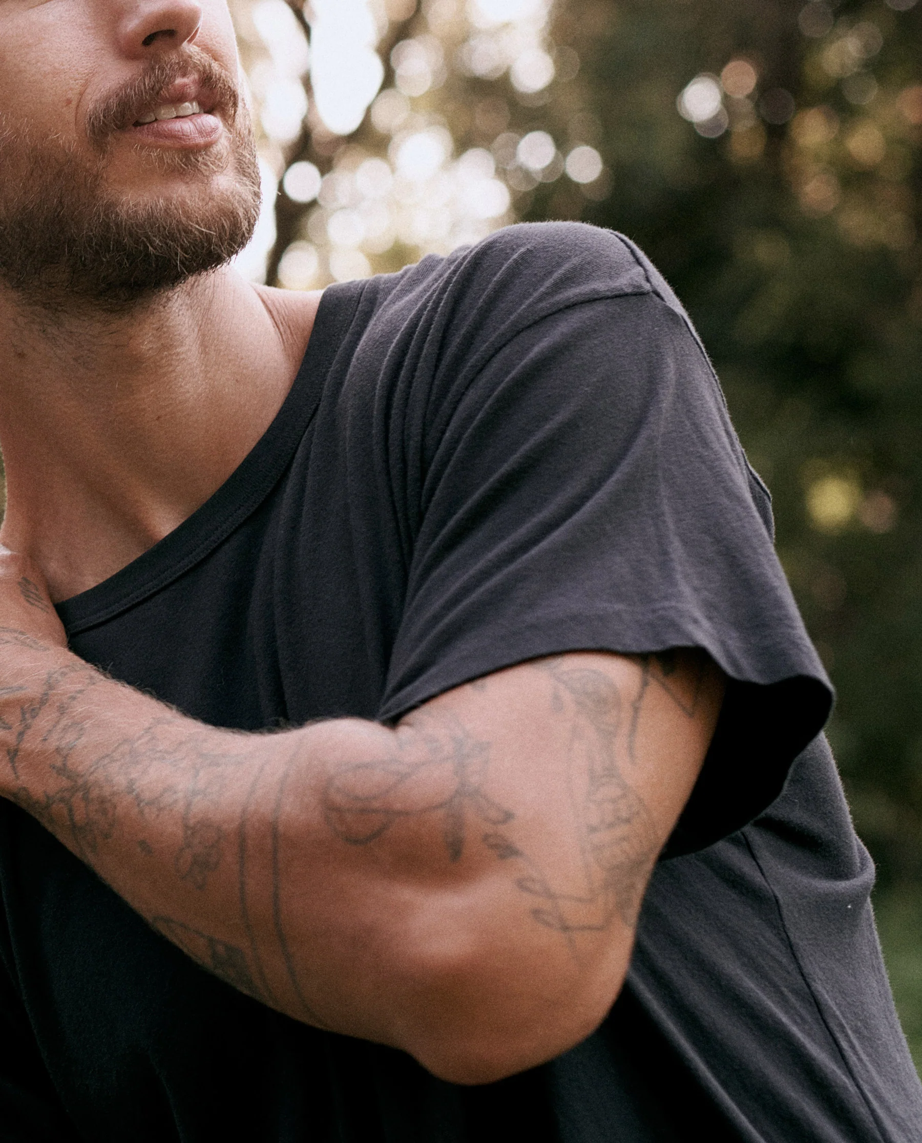 The Men's Boxy Crew. -- ALMOST BLACK - Image 4
