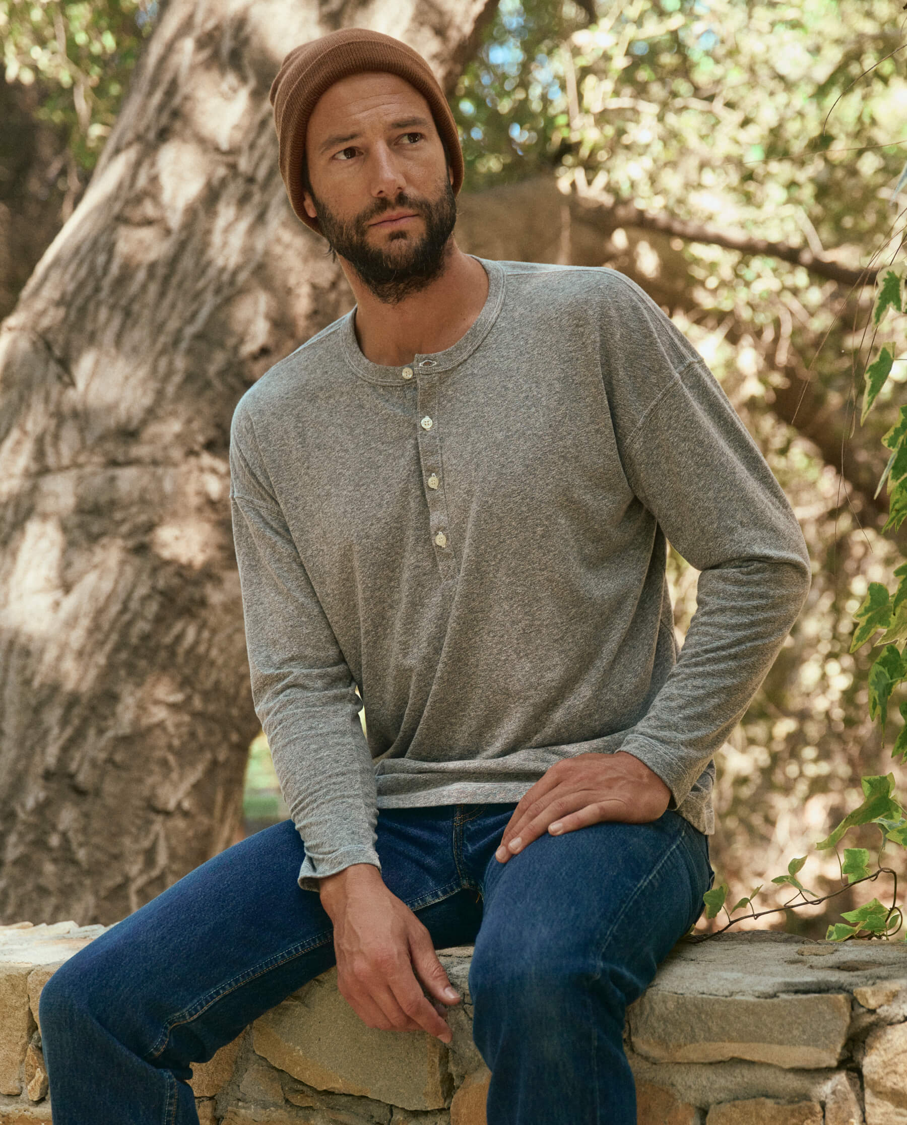 The Men's Boxy Henley. -- Heather Grey - Image 4