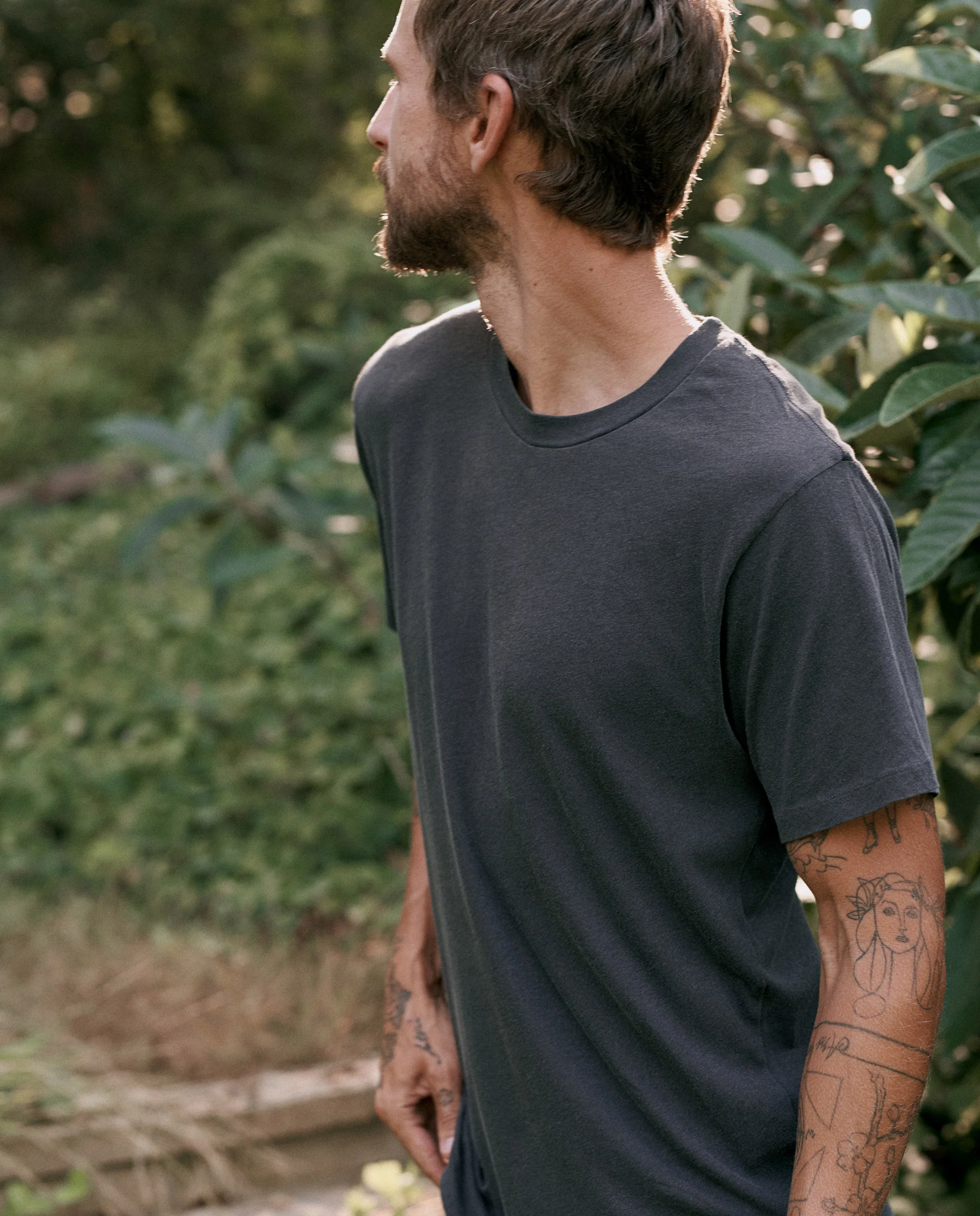 The Men's Slim Tee. -- WASHED BLACK - Image 2
