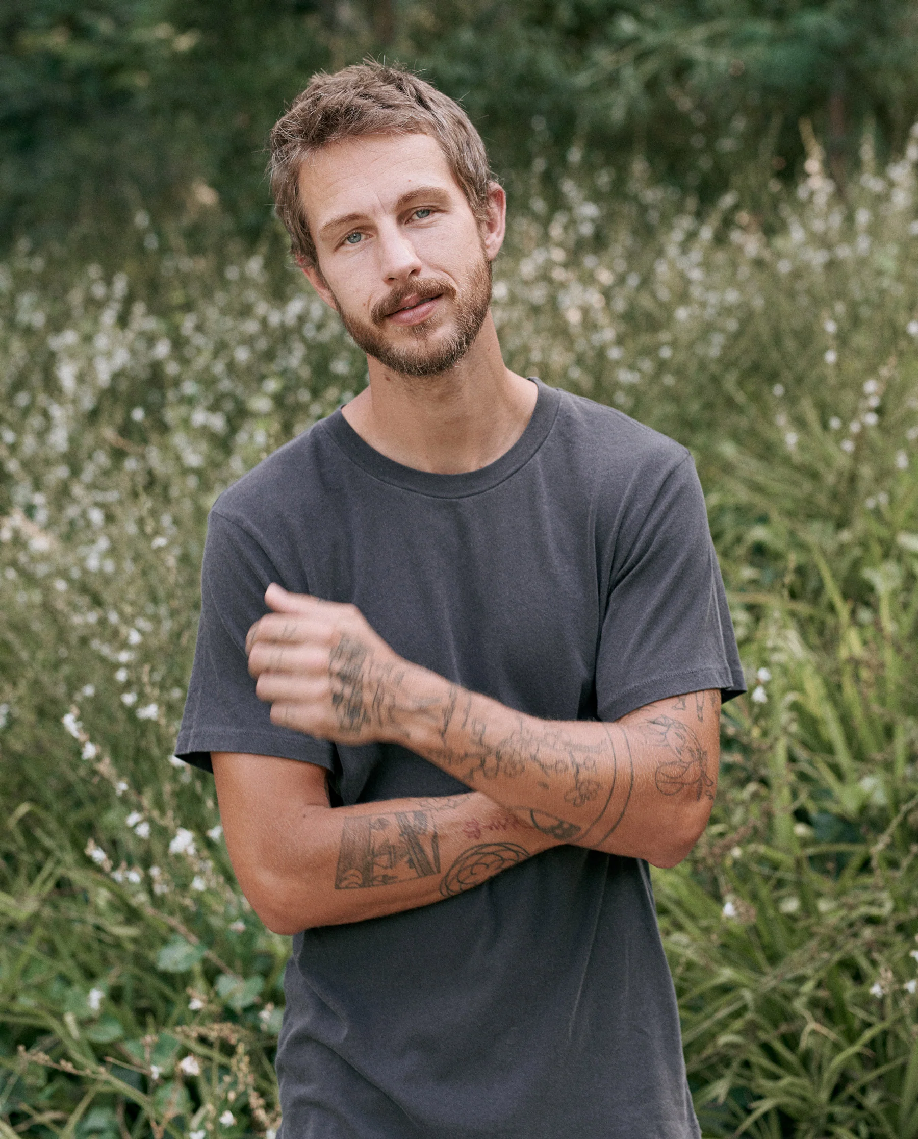 The Men's Slim Tee. -- WASHED BLACK - Image 3