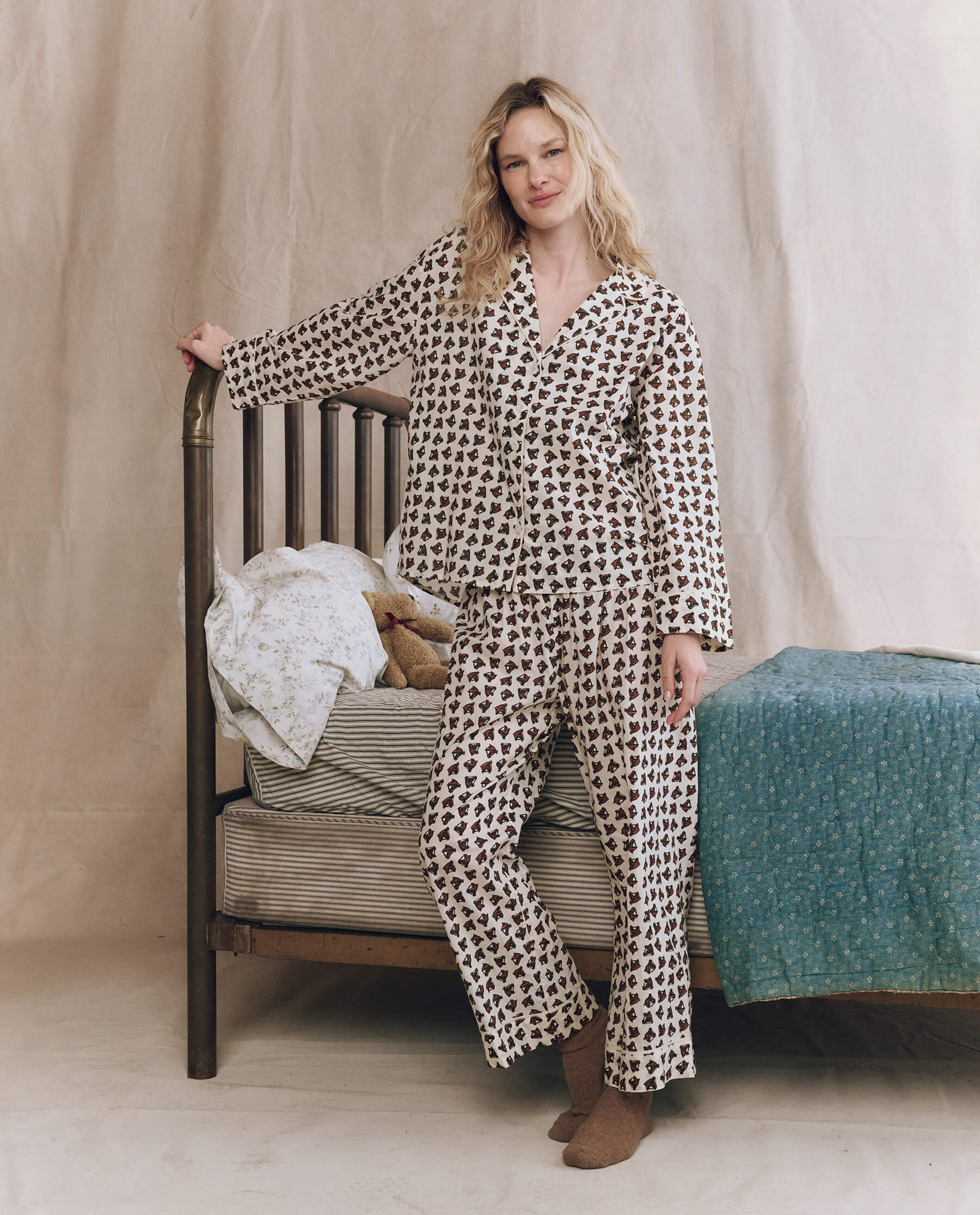 The Pajama Shirt. -- Cream Horse Medallion Print - Image 4