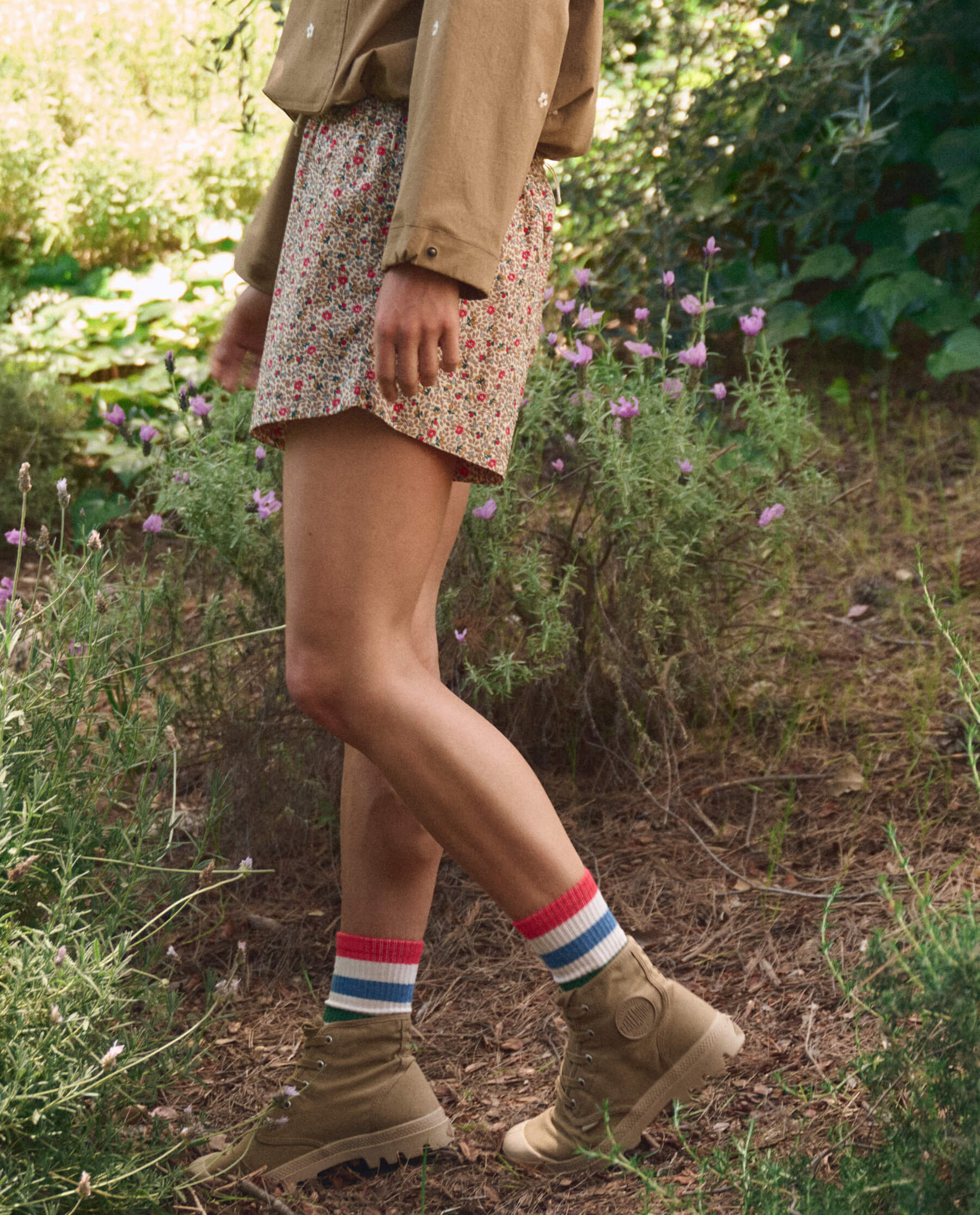 The Rover Short. -- Sprouting Floral - Image 4