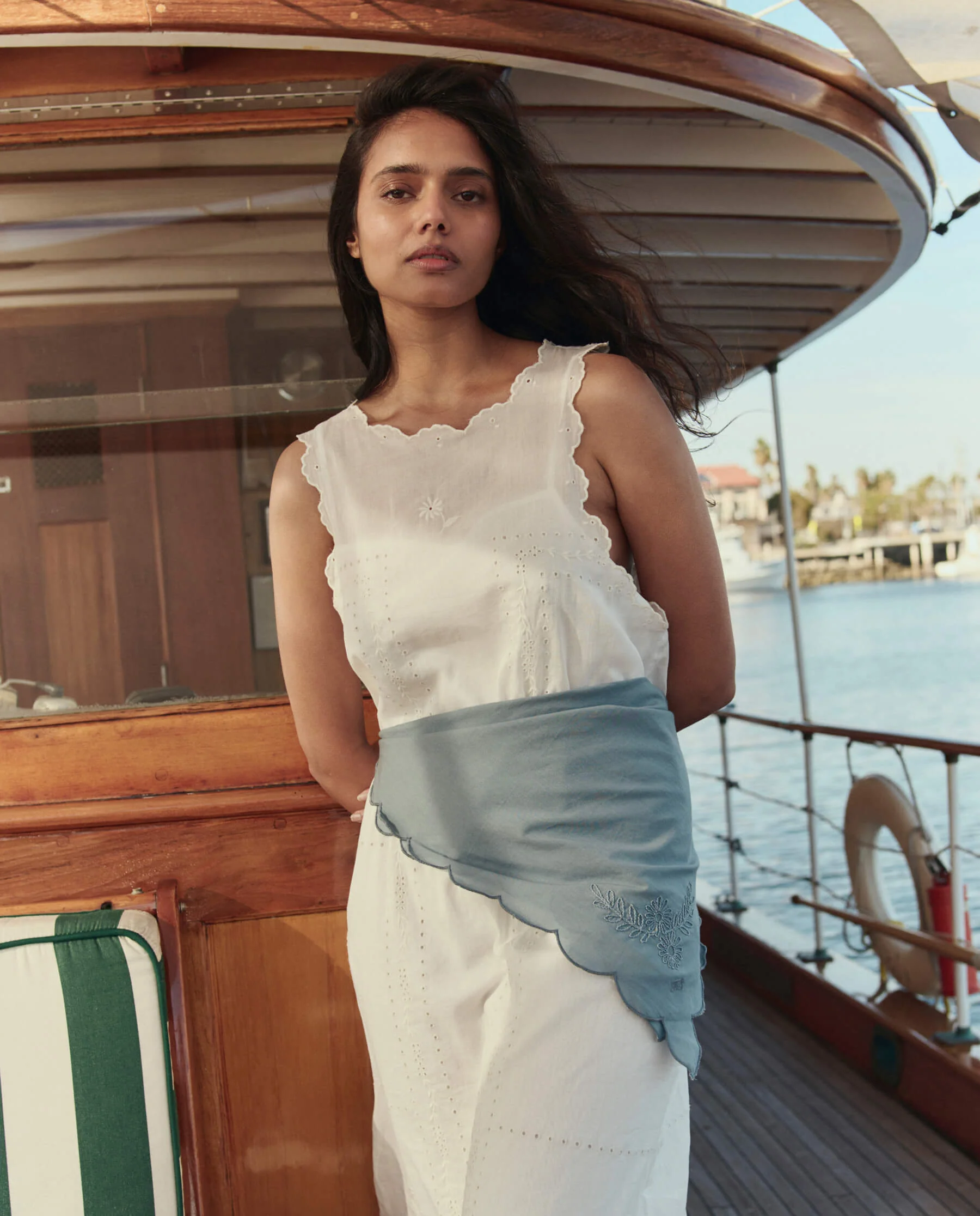 The Scalloped Bandana. -- Faded Indigo - Image 3