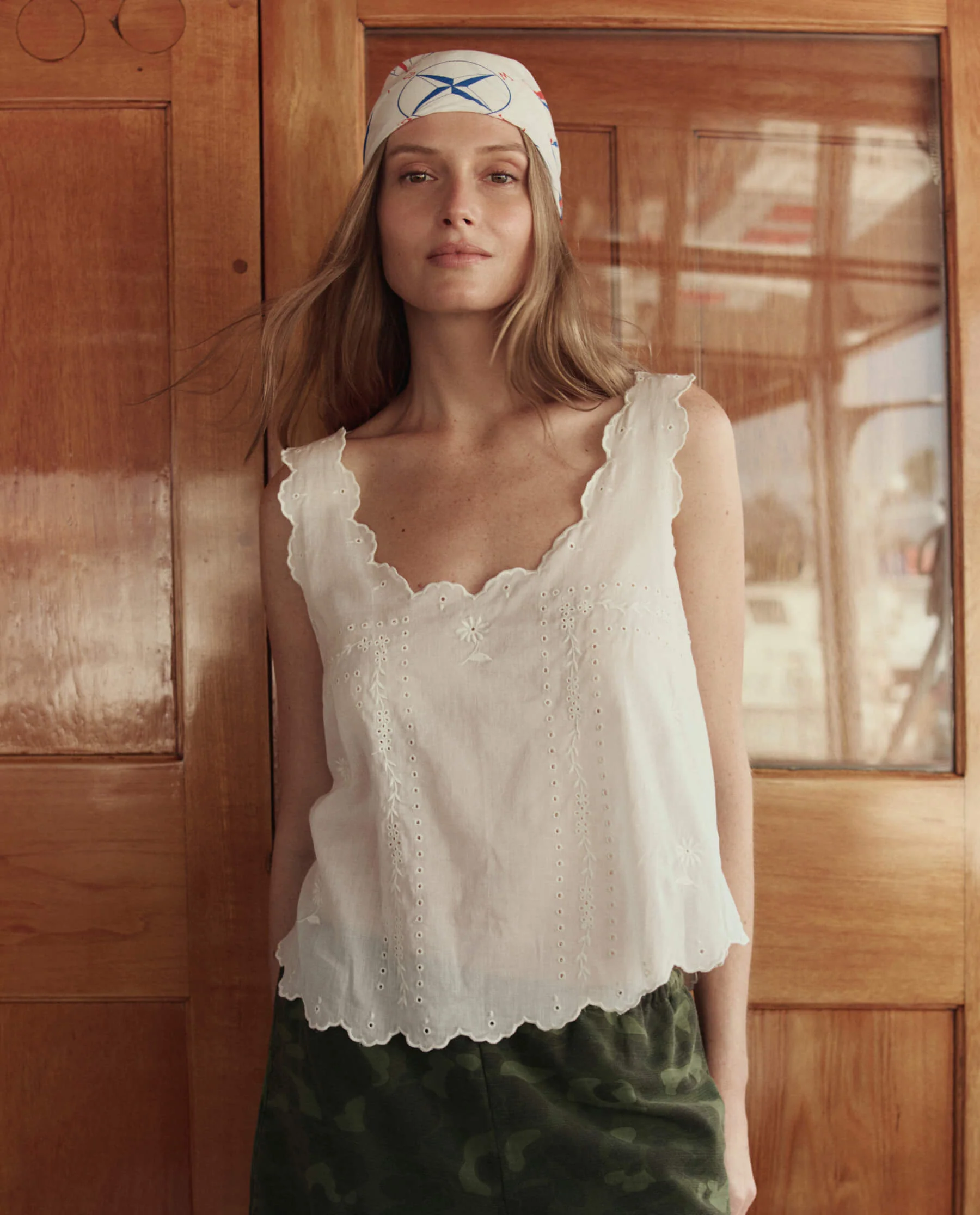 The Scalloped Eyelet Tank. -- White - Image 3