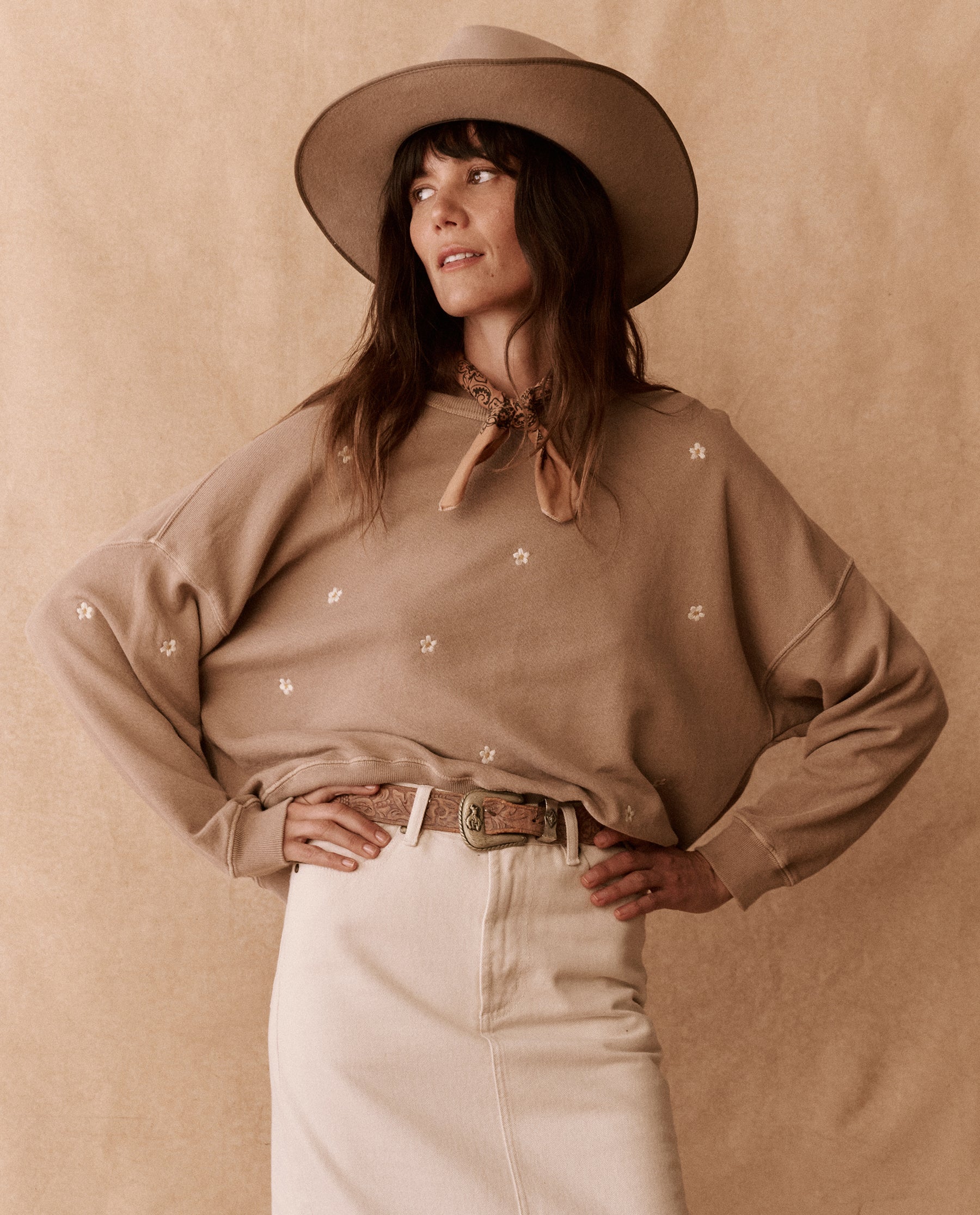 The Slouch Sweatshirt. Embroidered -- Khaki with Daisy Embroidery - Image 3