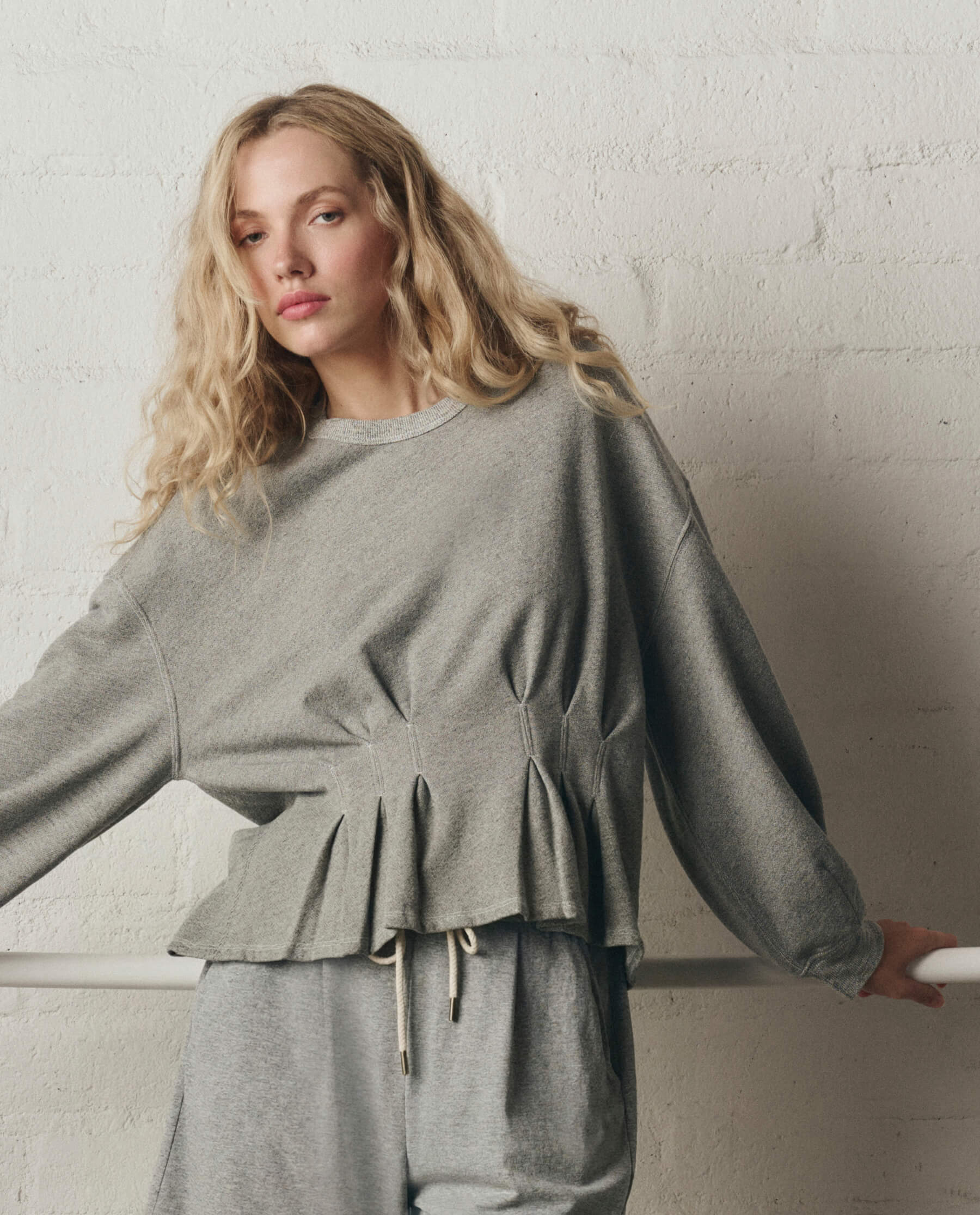 The Slouchy Corset Sweatshirt. -- Varsity Grey - Image 2