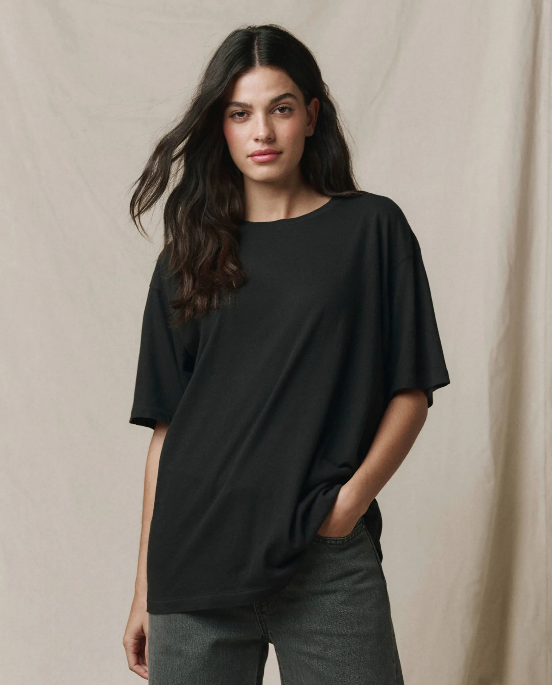 The Slouchy Crew Tee. -- Almost Black - Image 3