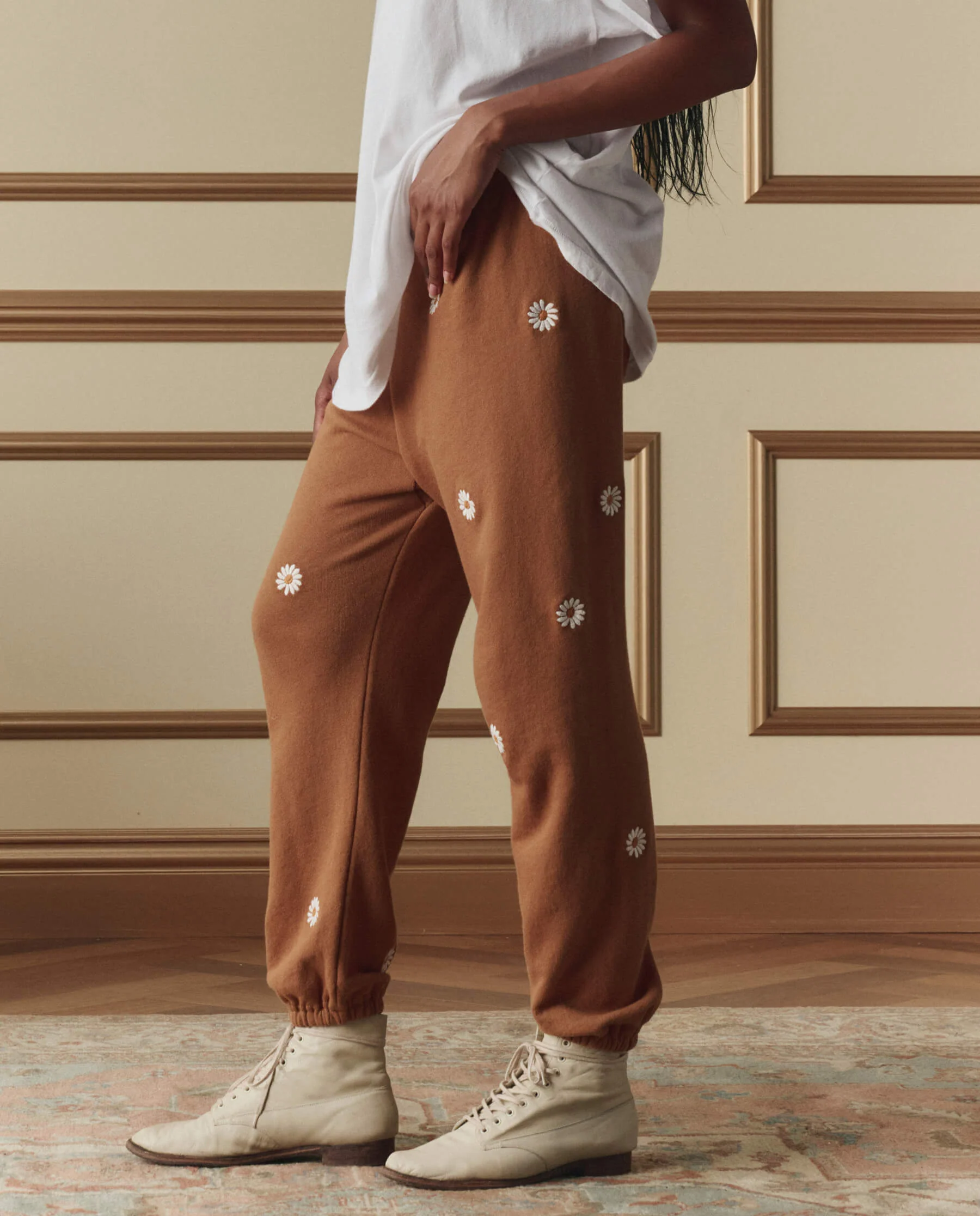 The Stadium Sweatpant W/ Floating Daisy Embroidery. -- Suntan - Image 2