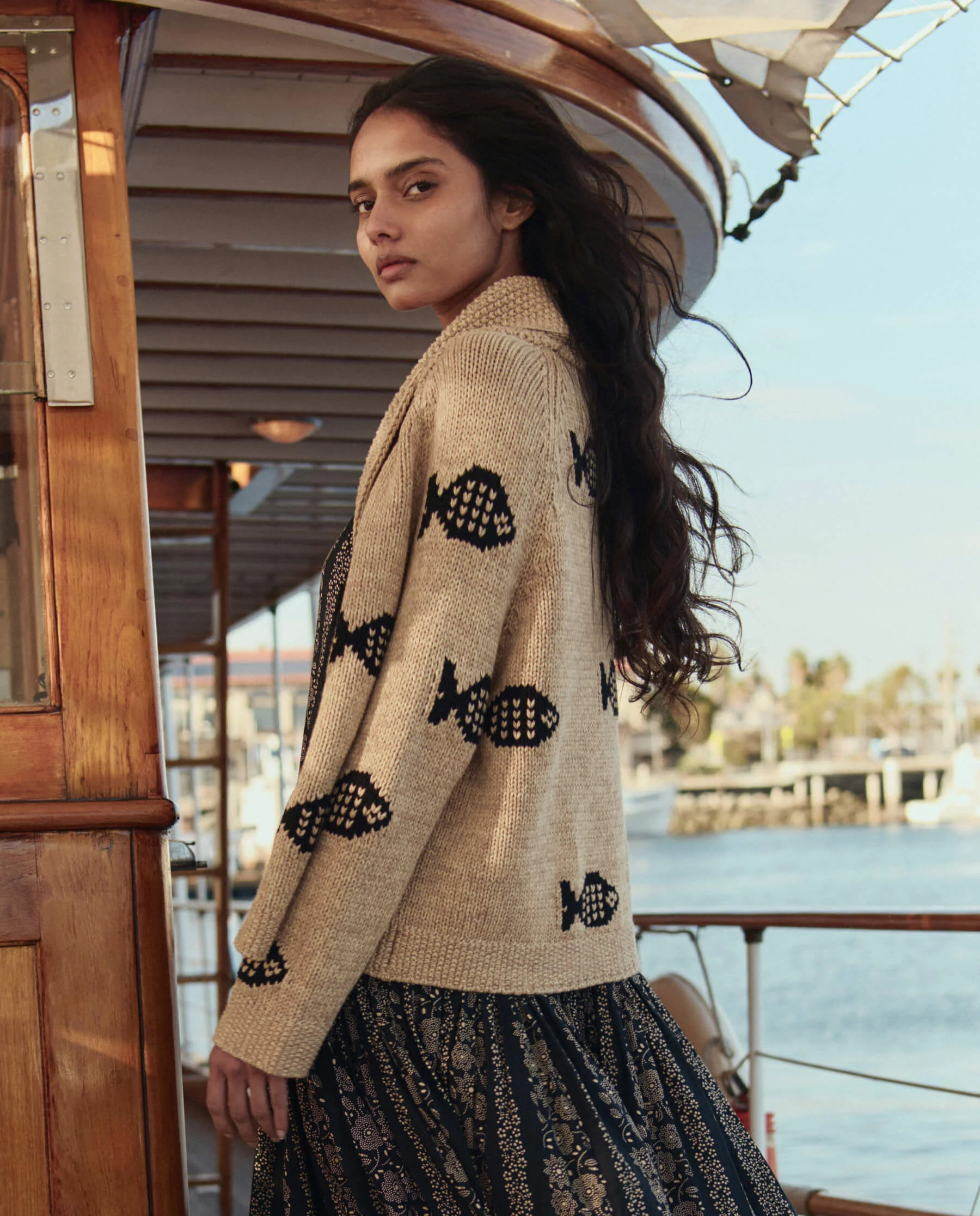 The Swimming Fish Lodge Cardigan. -- Natural - Image 4
