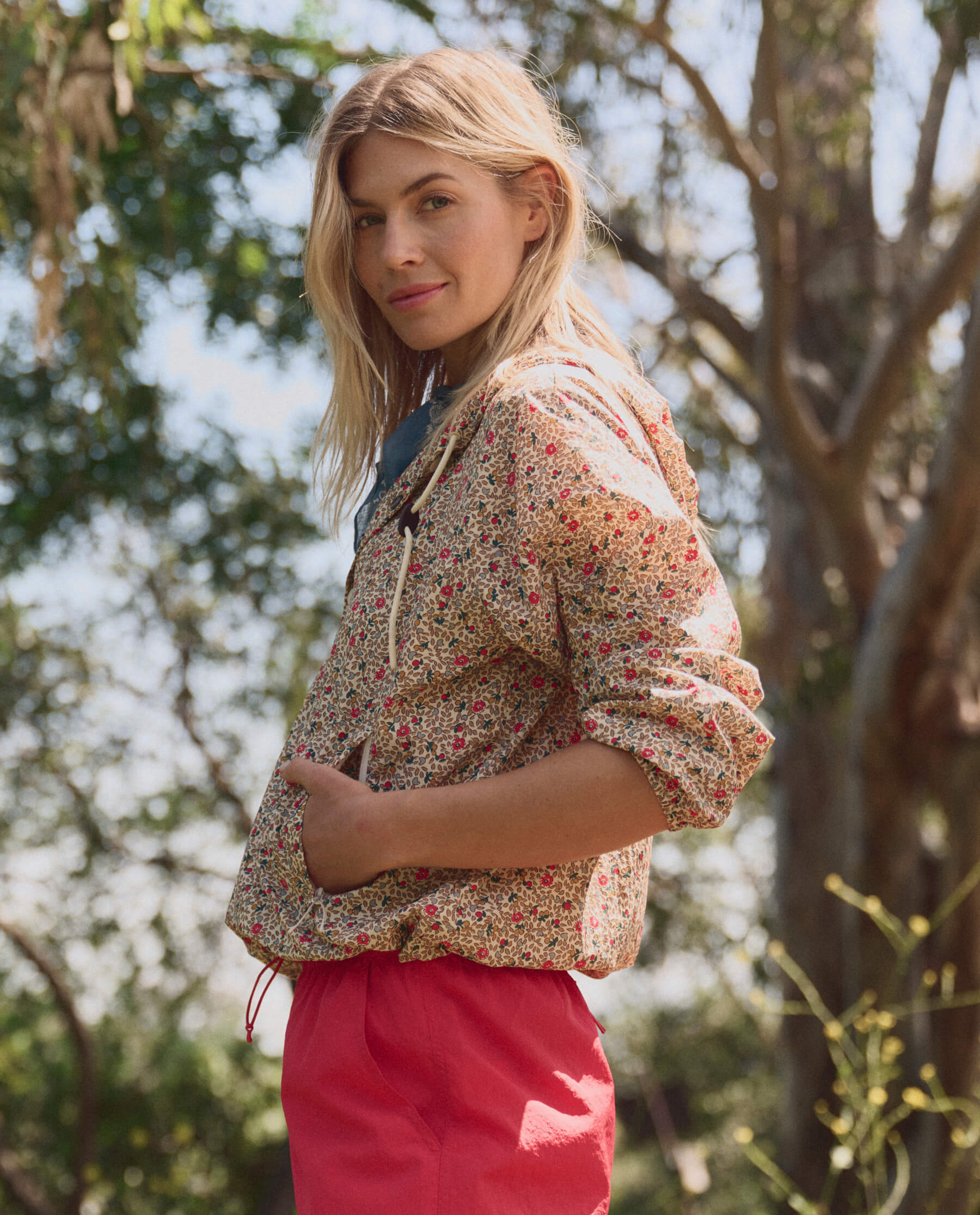 The Trailhead Pullover. -- Sprouting Floral - Image 2