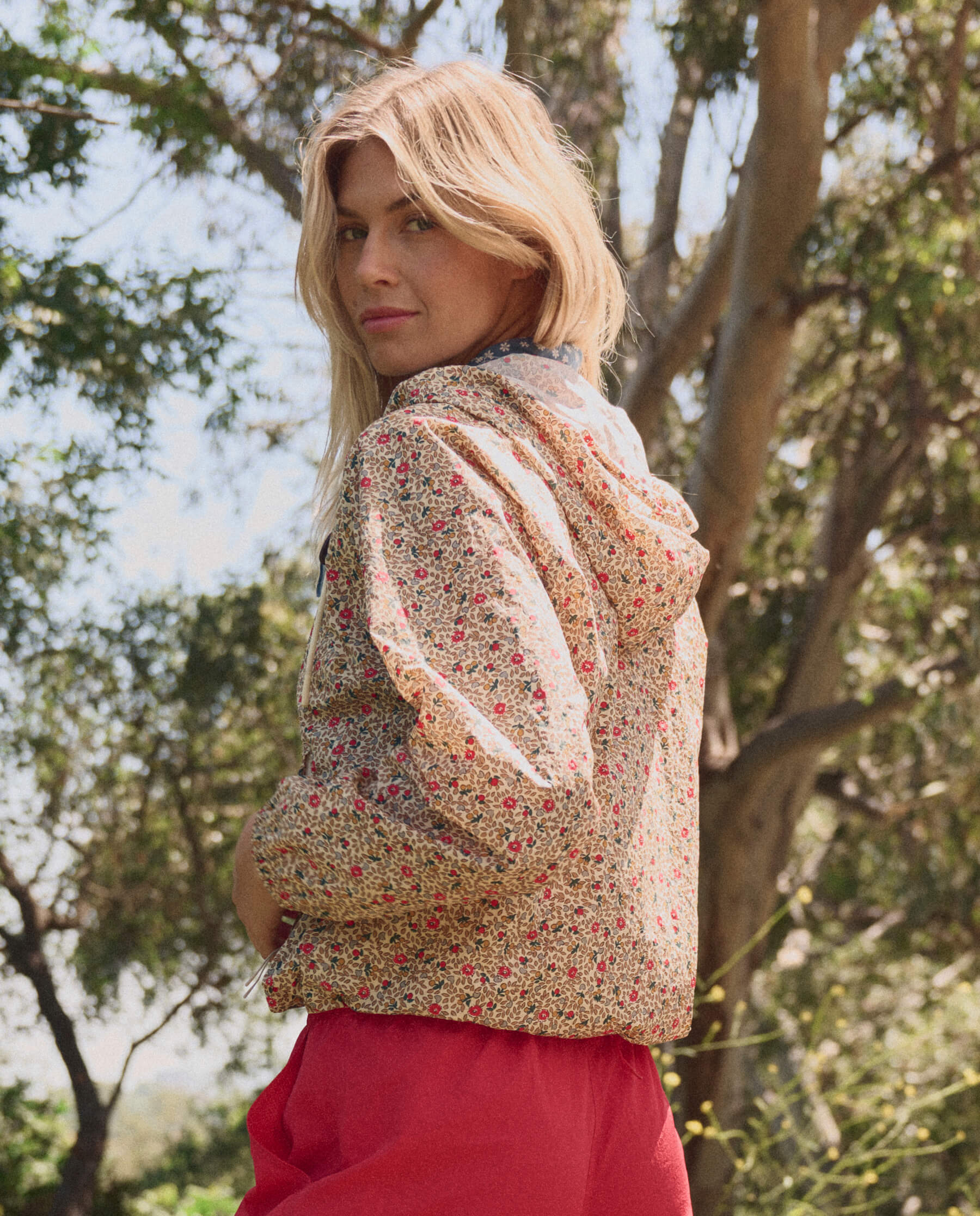 The Trailhead Pullover. -- Sprouting Floral - Image 3