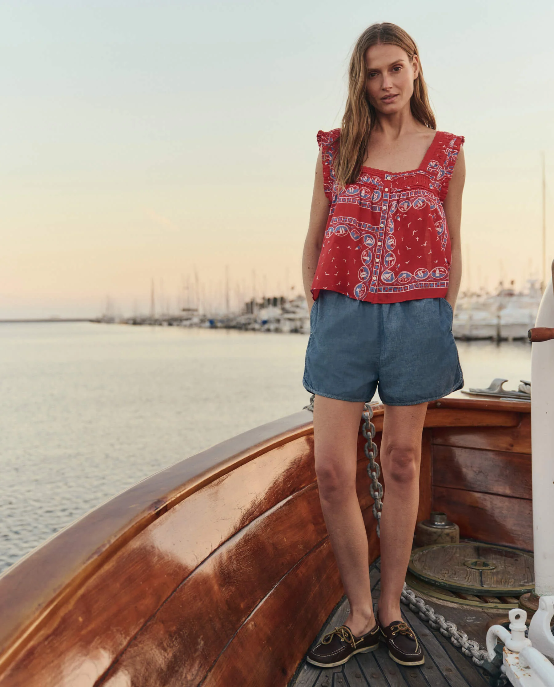 The Victorian Pleat Tank. -- Red Sailboat Bandana - Image 5