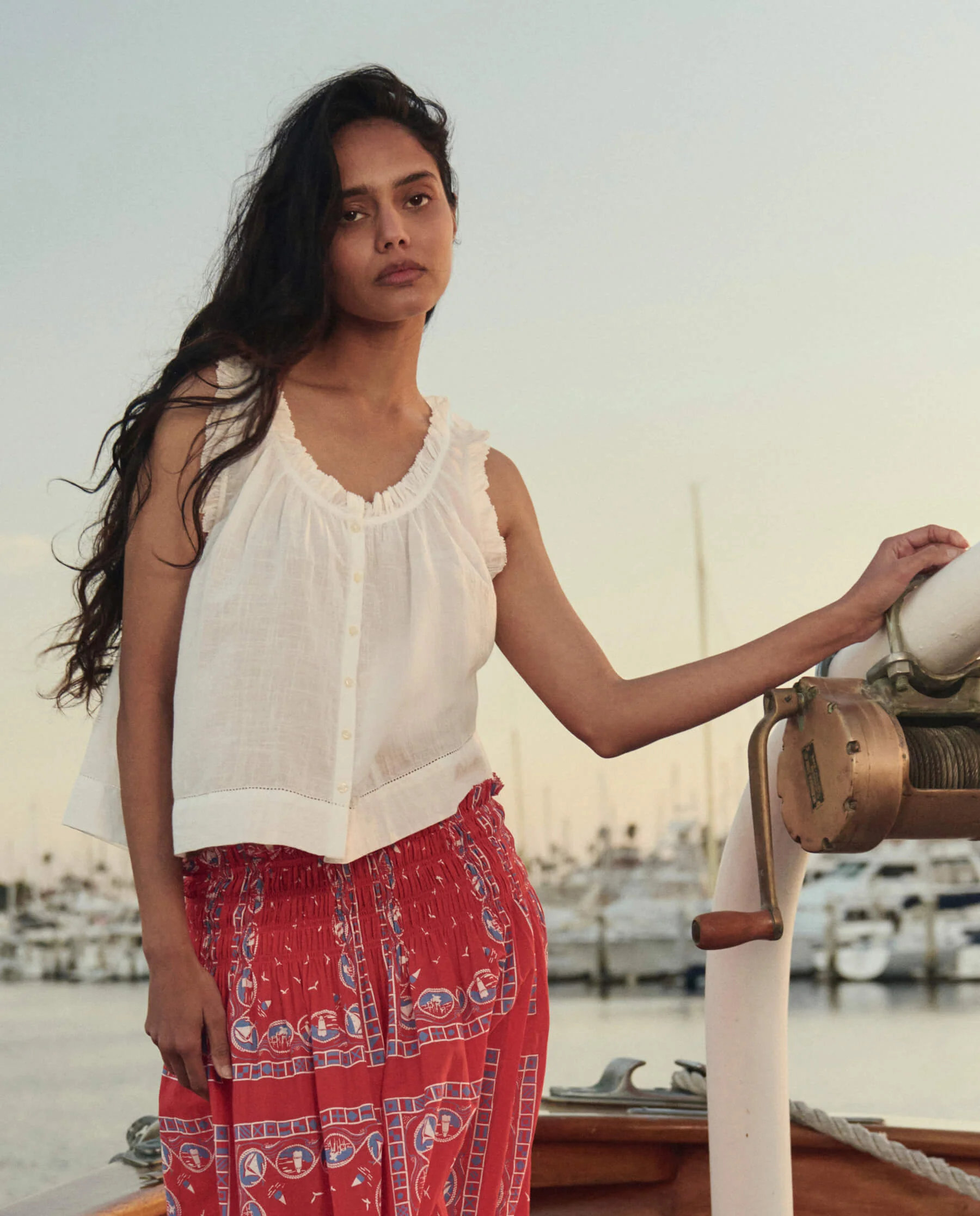 The Vignette Top. -- White - Image 3