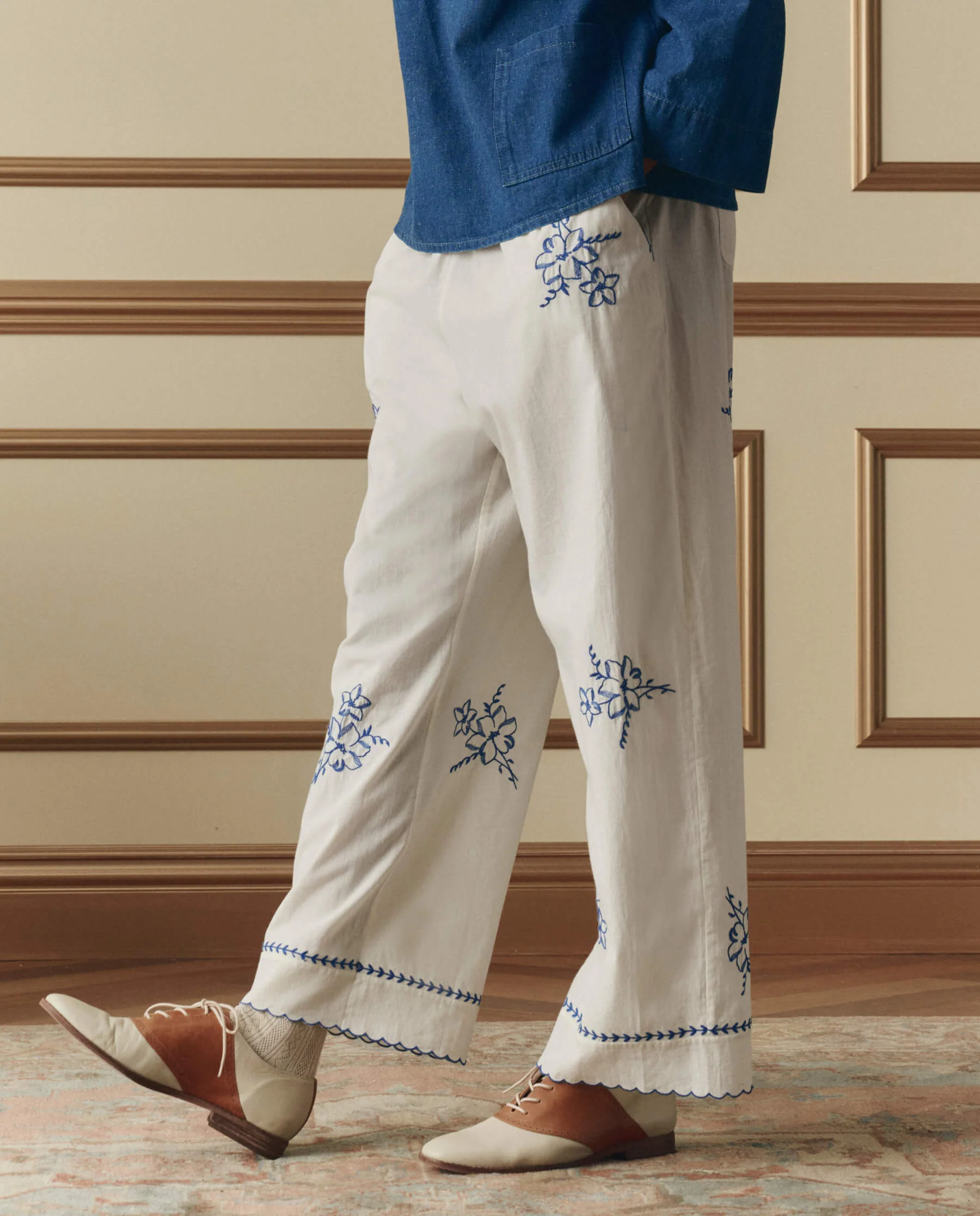 The Weekend Pant W/ Hanky Embroidery. -- Cream - Image 3