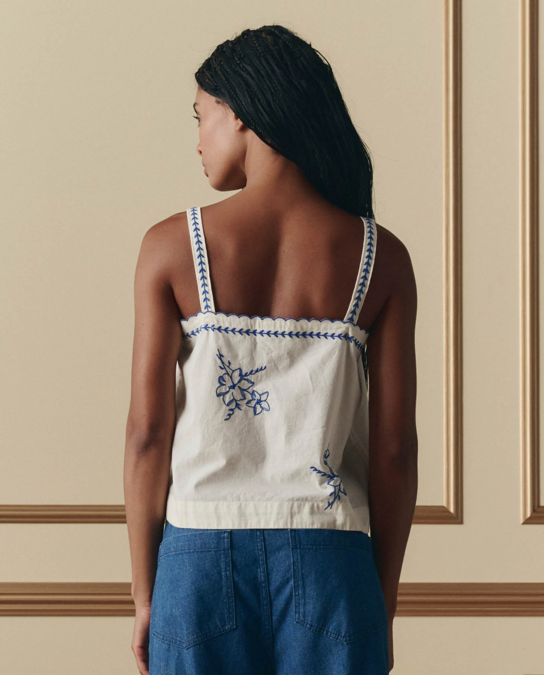 The Weekend Tank W/ Hanky Embroidery. -- Cream - Image 3