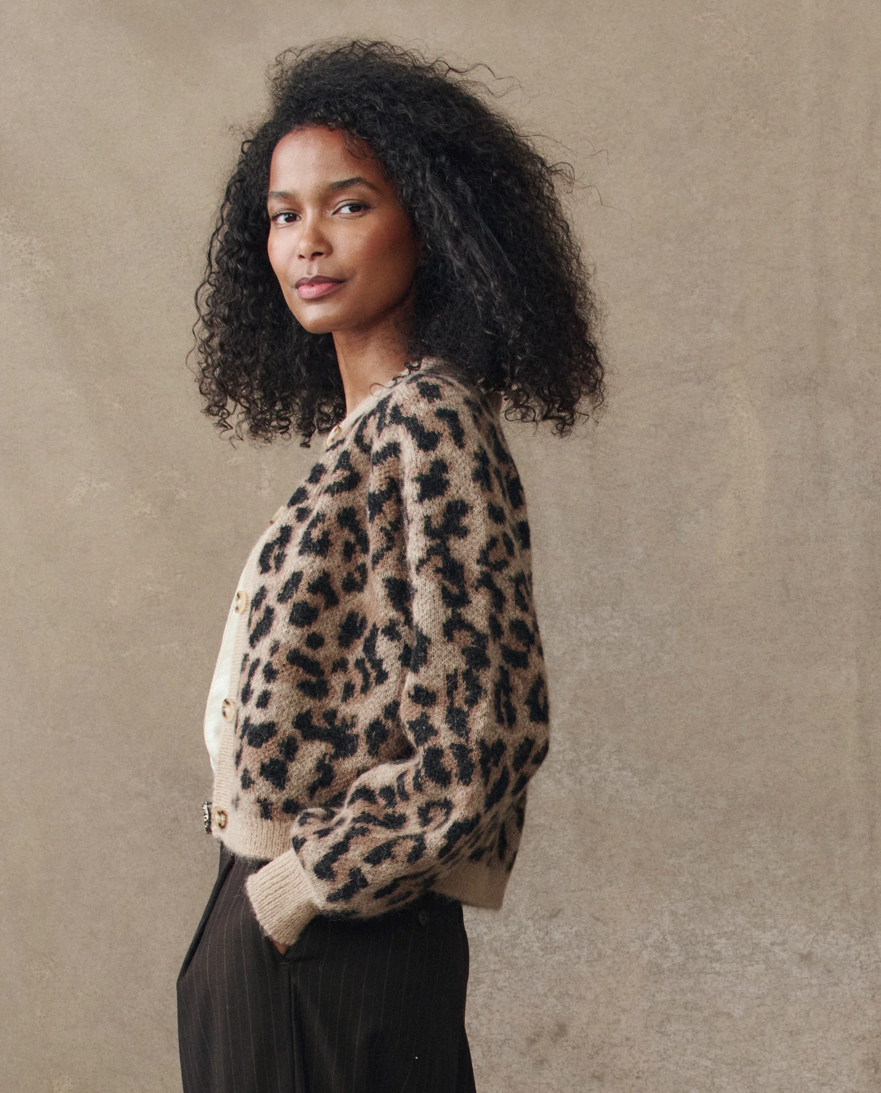 The Windsor Cardigan. -- Leopard - Image 4